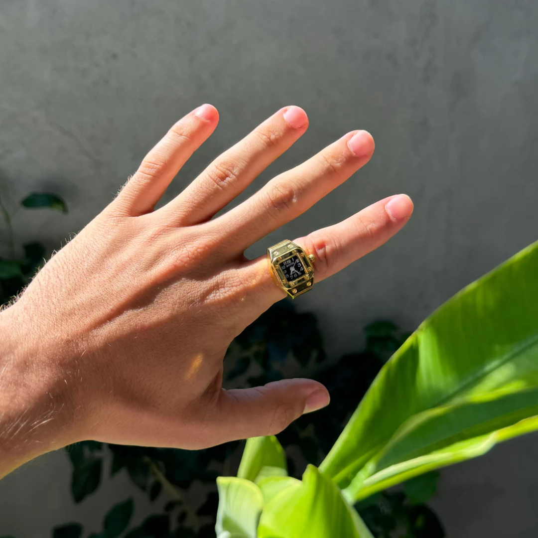 Goldene Fashion District Fingeruhr - Amour Milano®